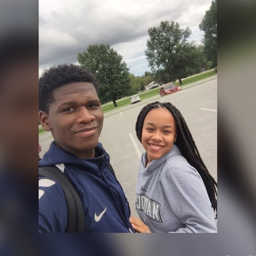 Meet your Posher, Alexis